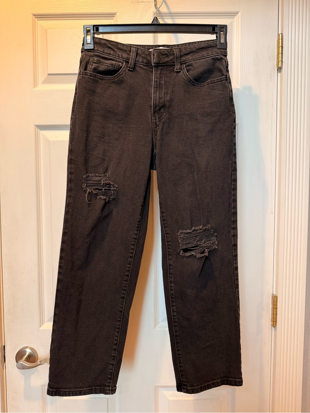 SO Juniors Black Straight-Leg Distressed Jeans